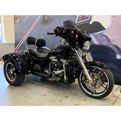 2019 HARLEY-DAVIDSON 1900CC FLRT FREEWHEELER TRIKE