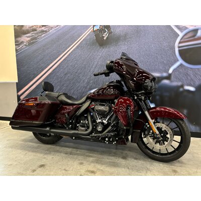 2019 HARLEY-DAVIDSON 1900CC FLHXSE CVO STREET GLIDE CRUISER