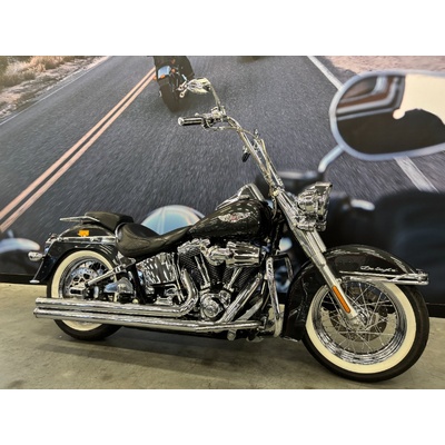 2005 HARLEY-DAVIDSON 1450CC FLSTNI SOFTAIL DELUXE CRUISER