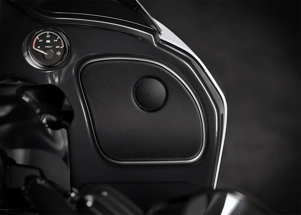 2025 Road Glide 3 Audio speakers