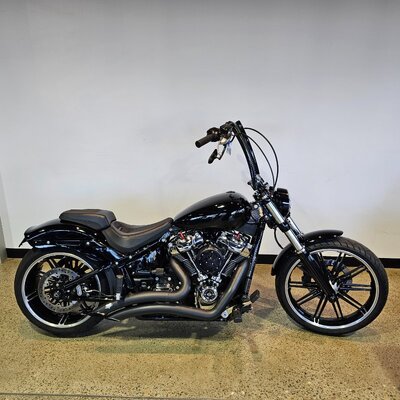 2018 Harley-davidson 1700CC FXBR BREAKOUT CRUISER