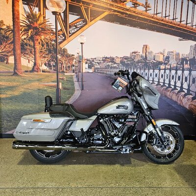 2023 Harley-davidson 1900CC FLHXSE CVO STREET GLIDE CRUISER