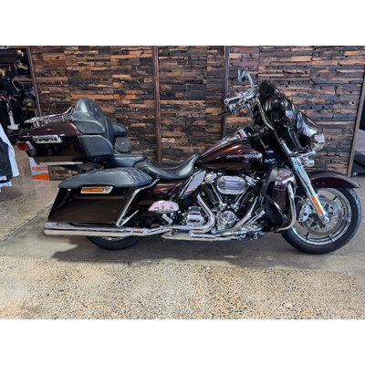 2017 Harley-Davidson 1900CC FLHTKSE CVO LIMITED CRUISER