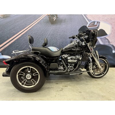 2019 HARLEY-DAVIDSON 1900CC FLRT FREEWHEELER TRIKE